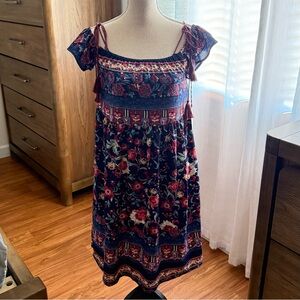 Knox Rose Blue and Red Patterned Top